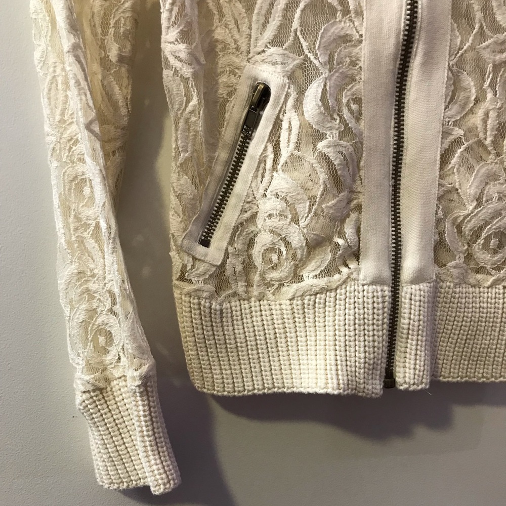 Lace Jacket - Picture 4 of 7